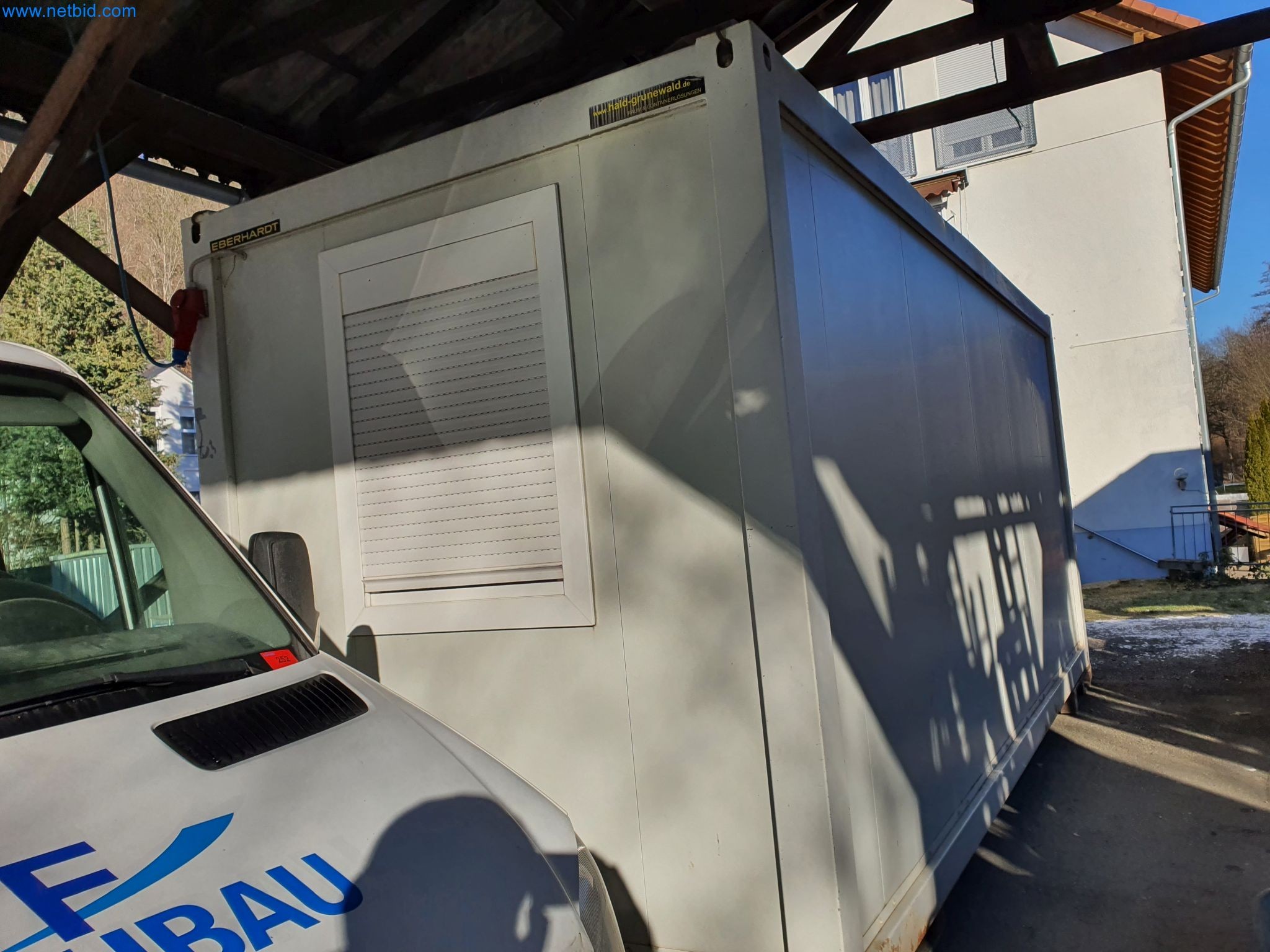 Maszyny budowlane, pojazdy, materiały szalunkowe i akcesoria z sektora budowlanego-2