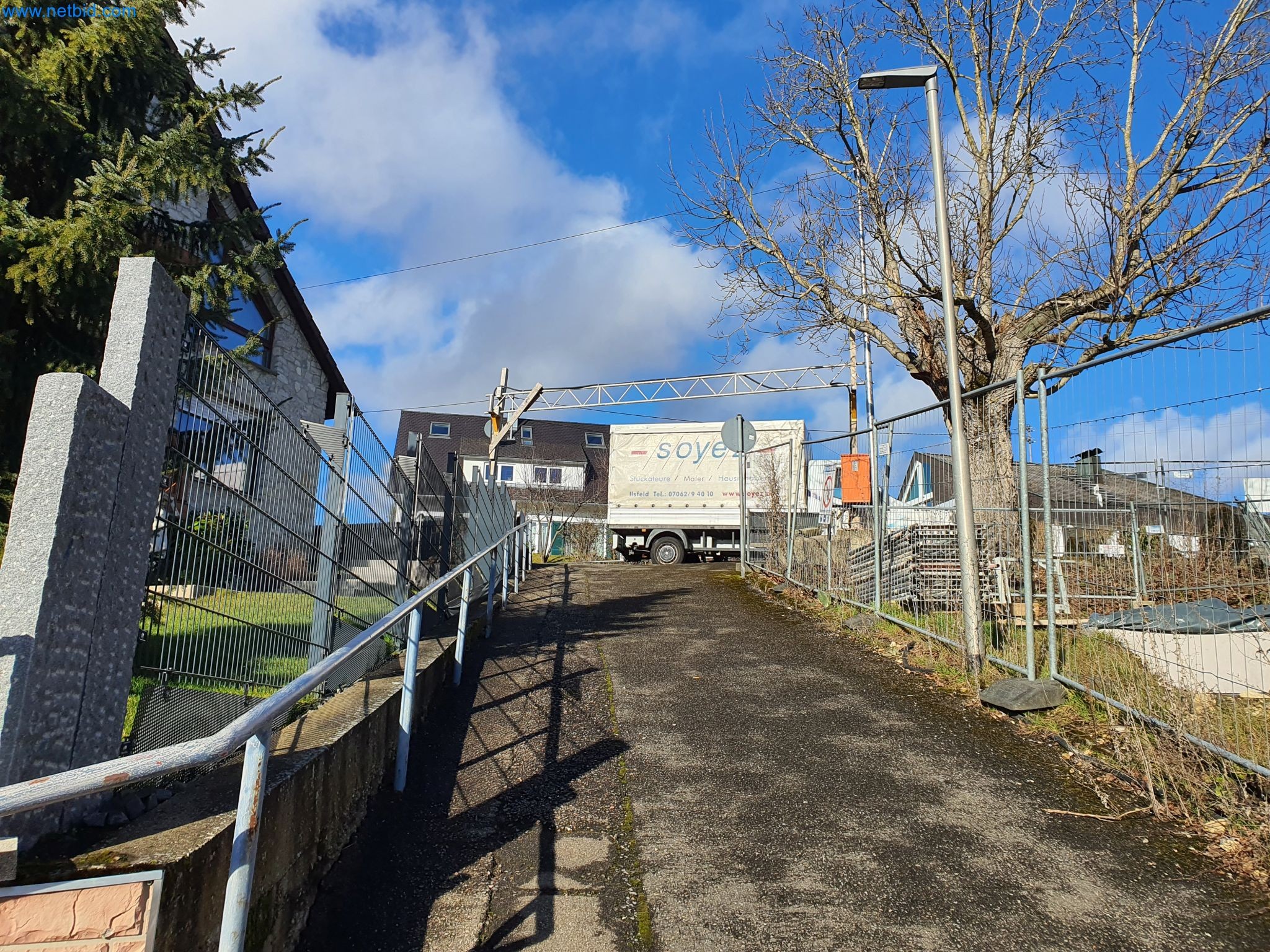 Stavební stroje, vozidla, bednicí materiál a příslušenství z oblasti stavebnictví-2