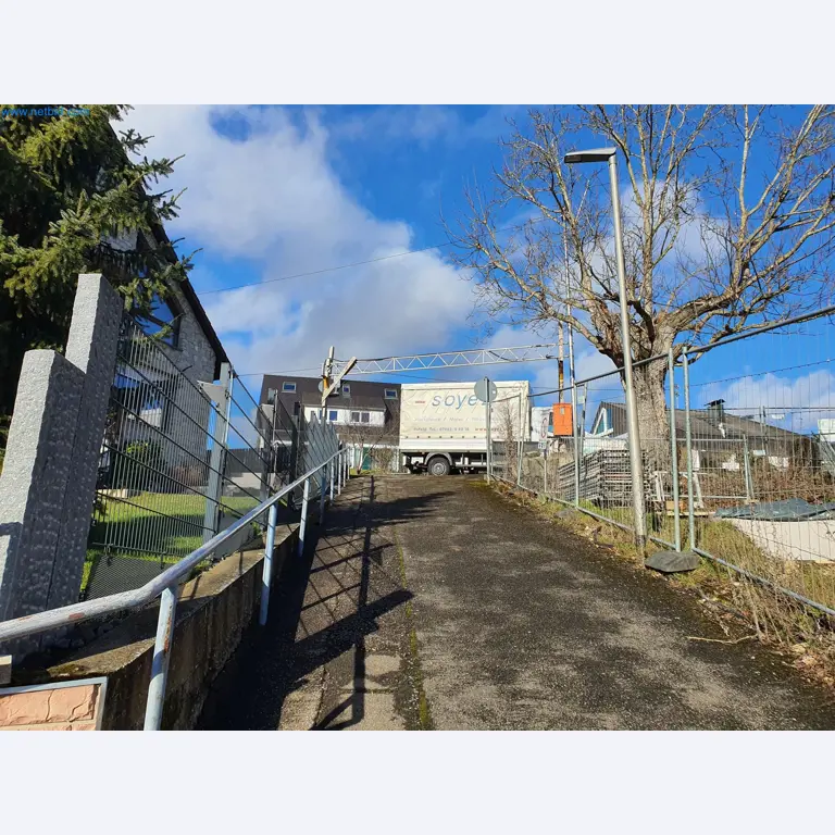 Stavební stroje, vozidla, bednicí materiál a příslušenství z oblasti stavebnictví-2