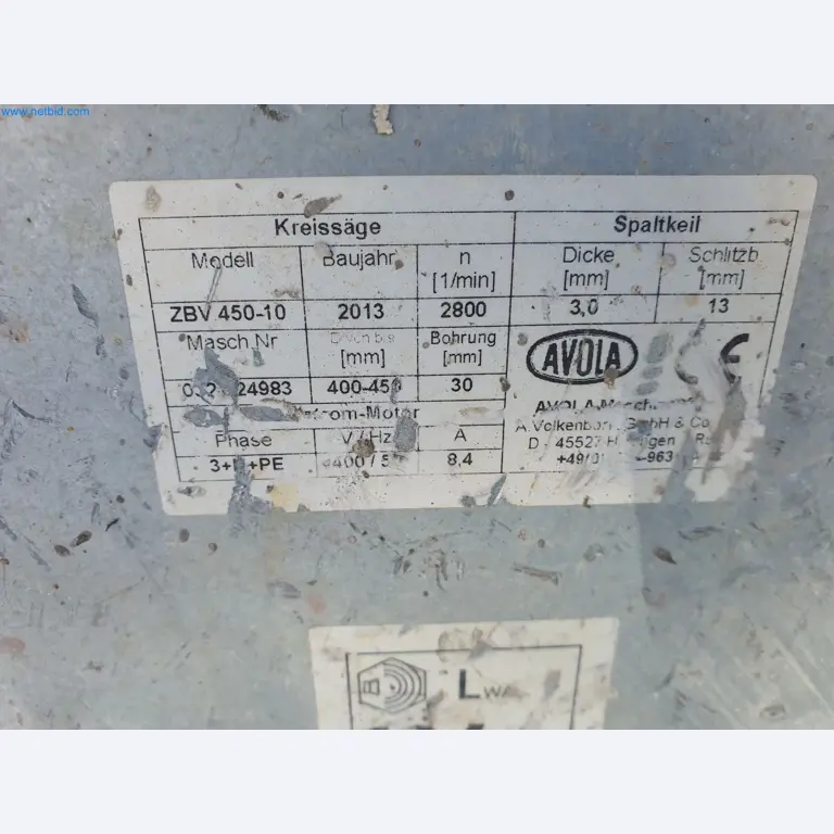 Maszyny budowlane, pojazdy, materiały szalunkowe i akcesoria z sektora budowlanego-2