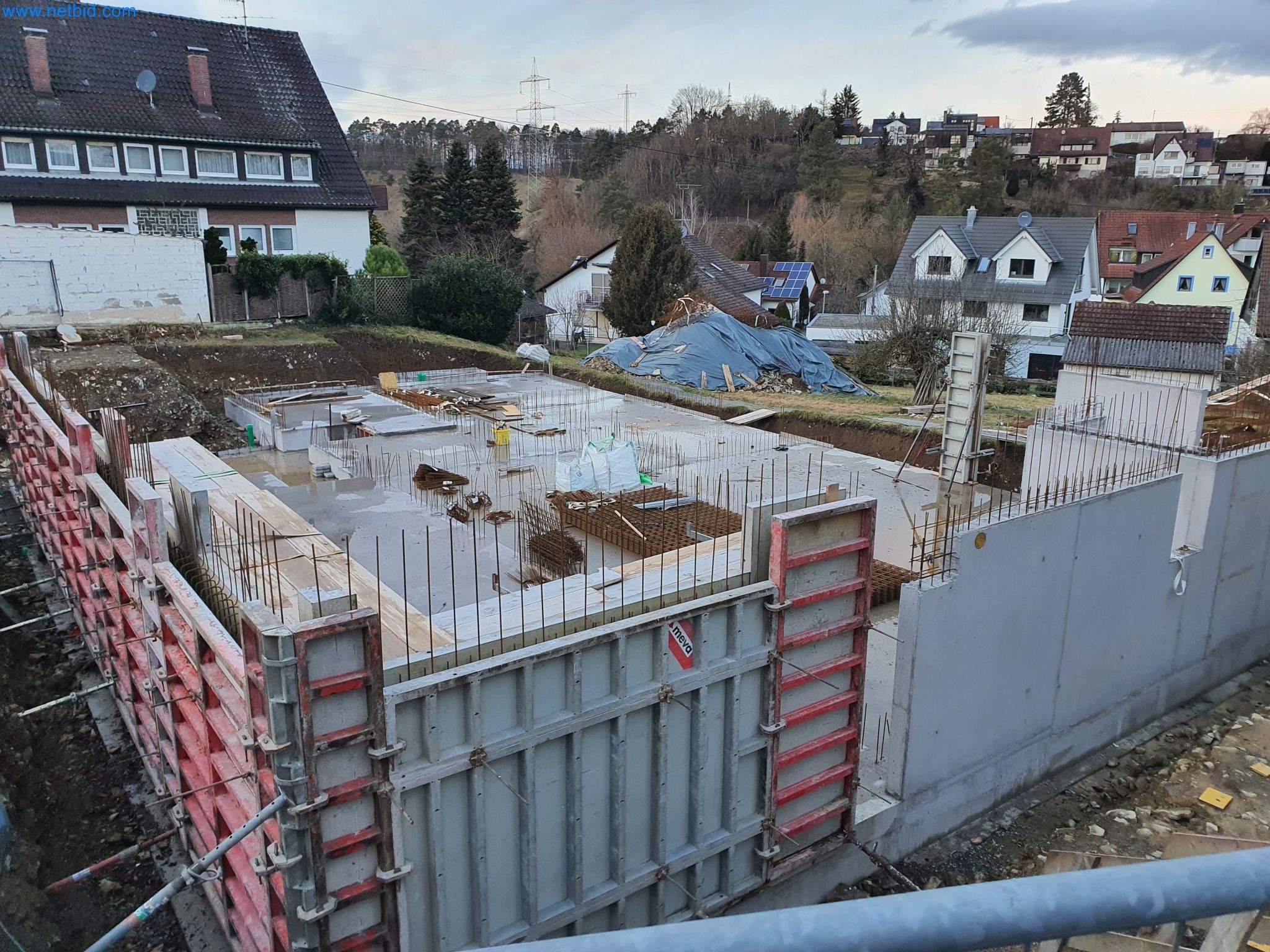 Maquinaria de construcción, vehículos, material de encofrado y accesorios del sector de la construcción de edificios-3