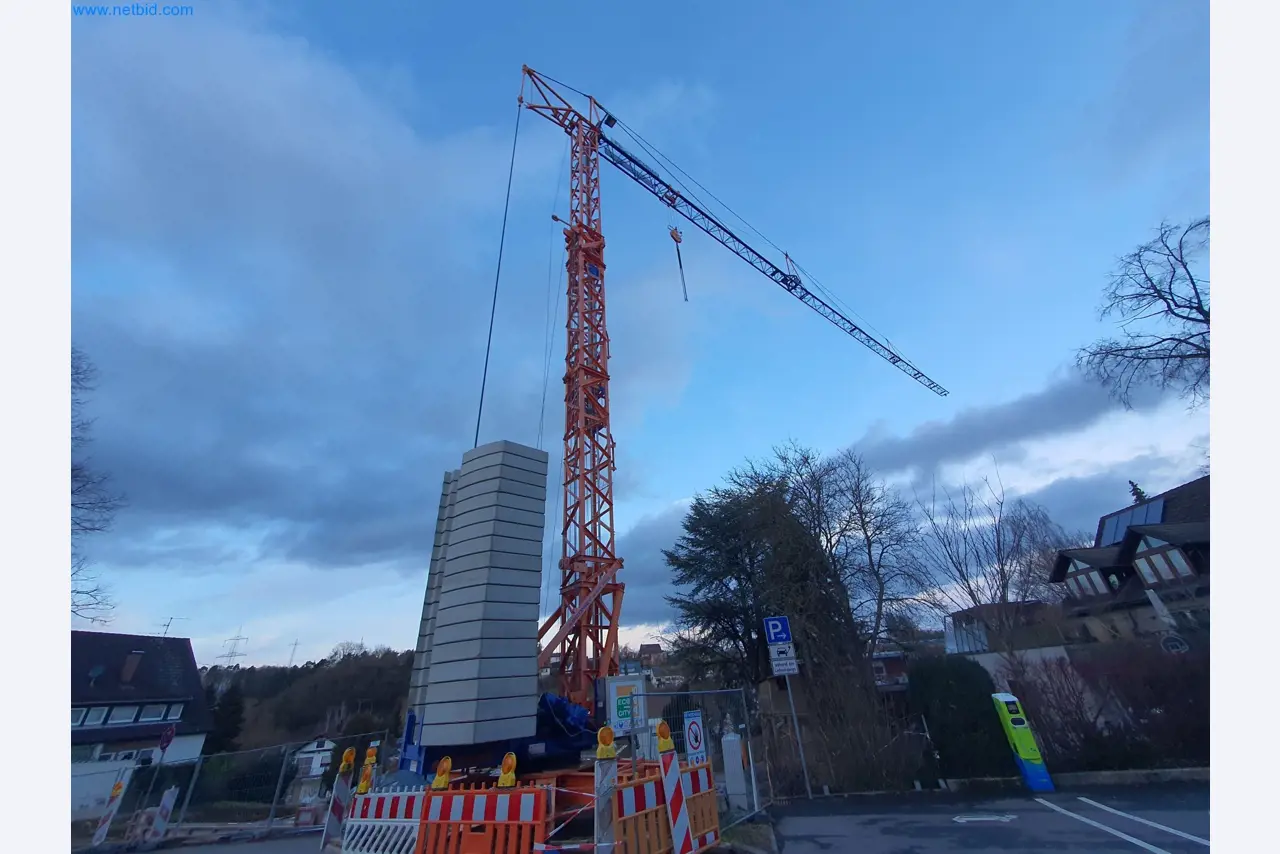 Baumaschinen, Fahrzeuge, Schalungsmaterial und Zubehör aus dem Bereich Hochbau-1