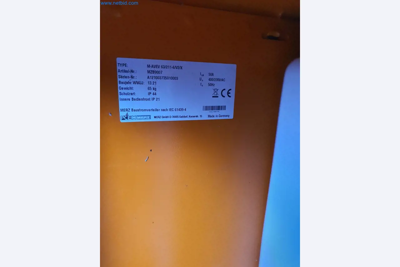 Stavební stroje, vozidla, bednicí materiál a příslušenství z oblasti stavebnictví-2