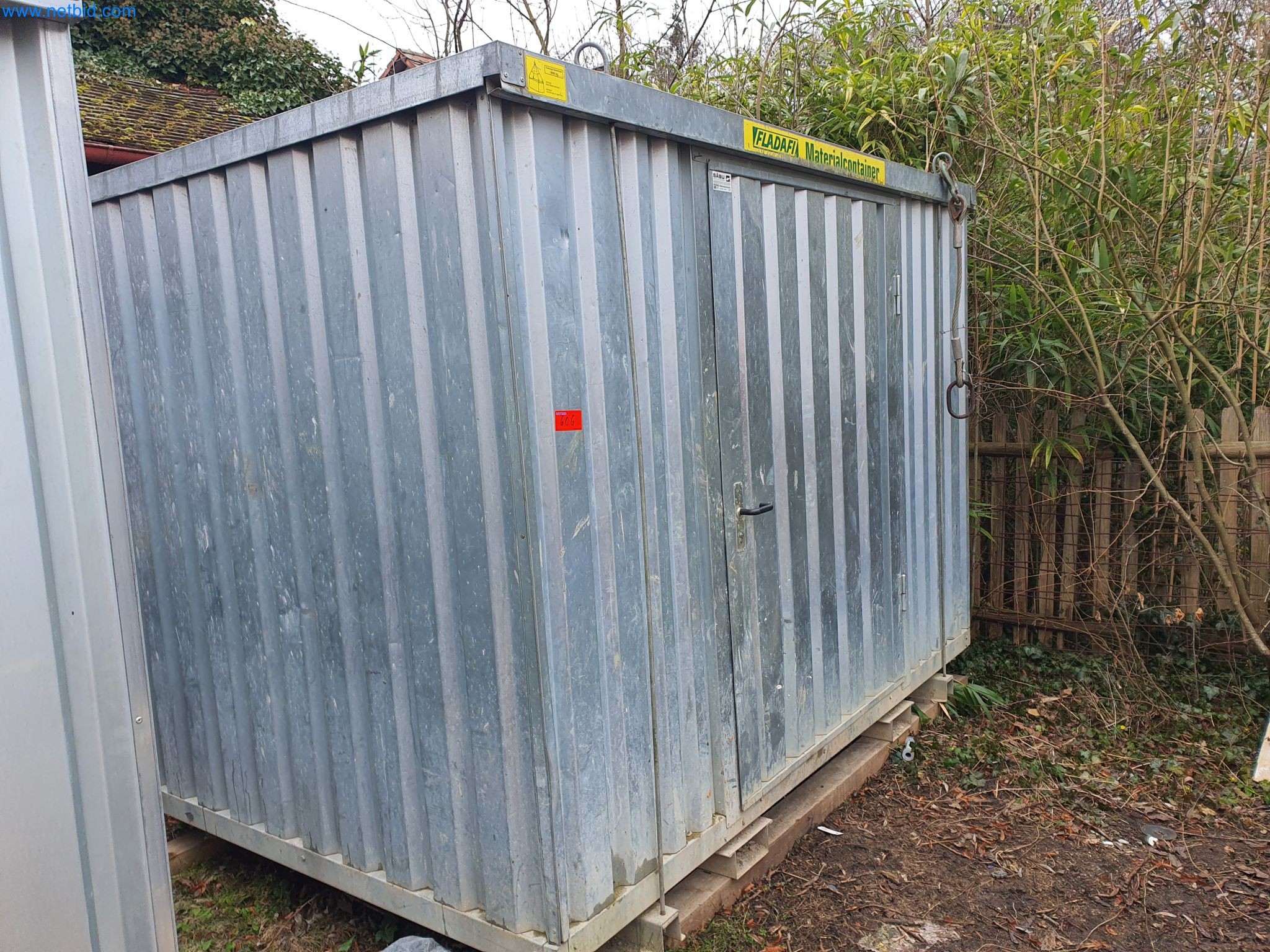 Stavební stroje, vozidla, bednicí materiál a příslušenství z oblasti stavebnictví-1