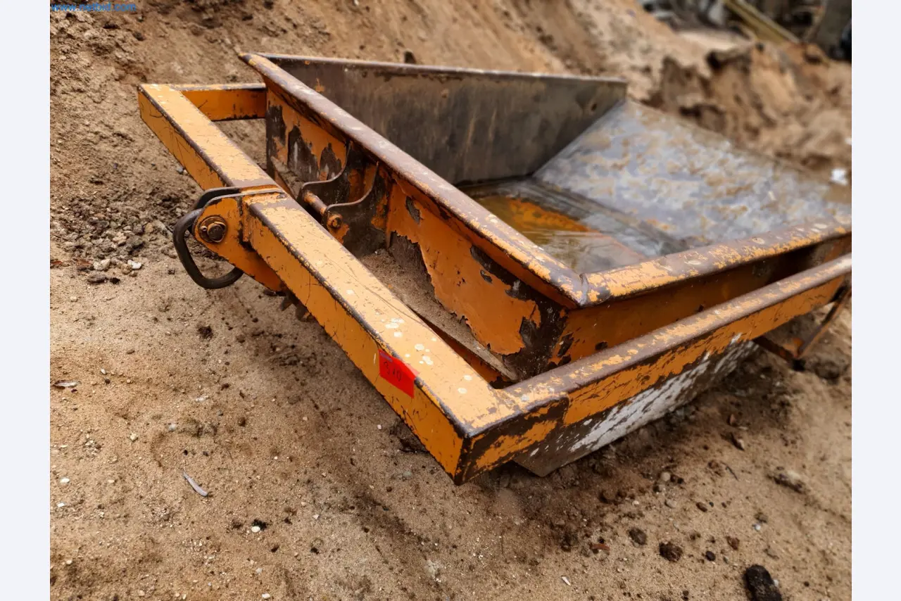 Stavební stroje, vozidla, bednicí materiál a příslušenství z oblasti stavebnictví-1