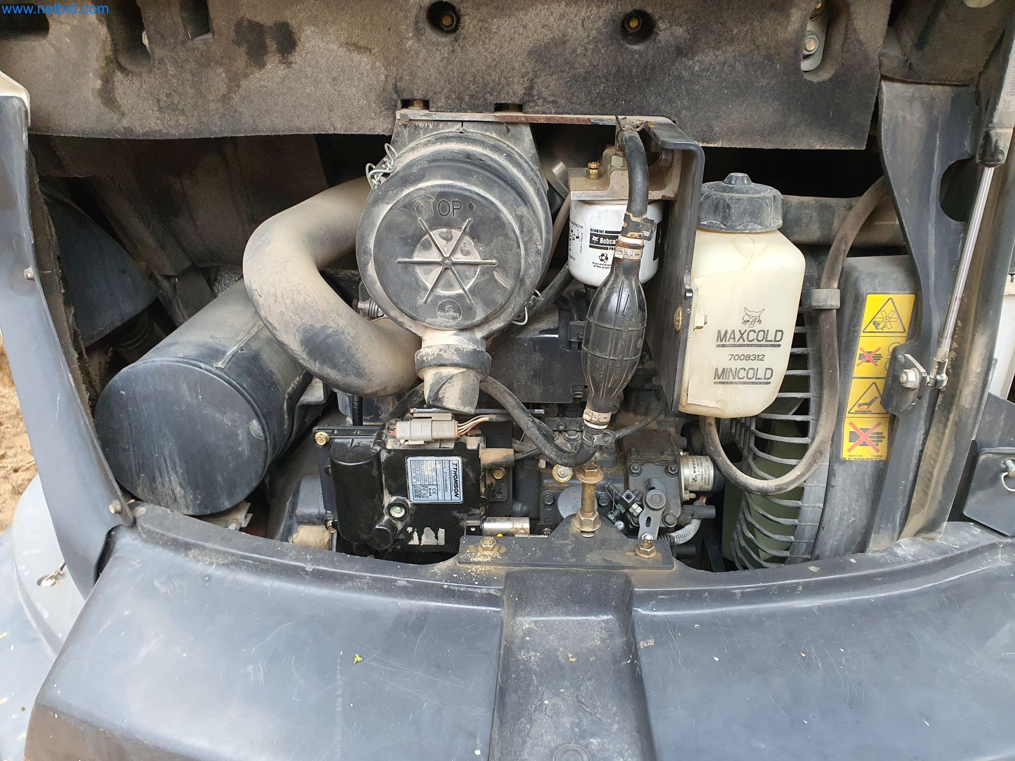 Maquinaria de construcción, vehículos, material de encofrado y accesorios del sector de la construcción de edificios-18