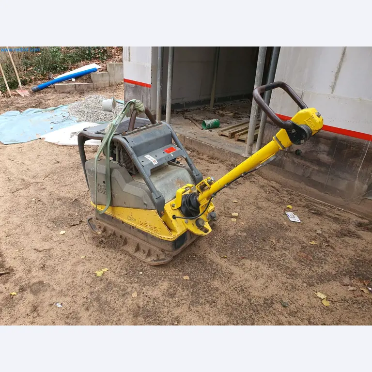 Baumaschinen, Fahrzeuge, Schalungsmaterial und Zubehör aus dem Bereich Hochbau-1