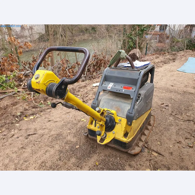 Baumaschinen, Fahrzeuge, Schalungsmaterial und Zubehör aus dem Bereich Hochbau-2