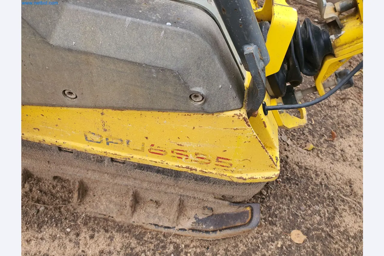 Baumaschinen, Fahrzeuge, Schalungsmaterial und Zubehör aus dem Bereich Hochbau-8