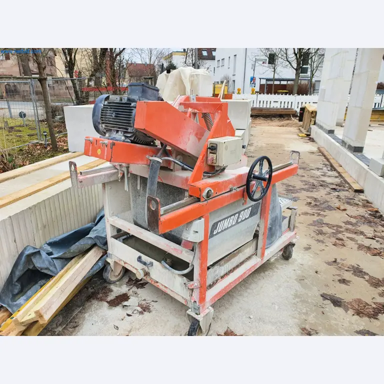 Baumaschinen, Fahrzeuge, Schalungsmaterial und Zubehör aus dem Bereich Hochbau-2