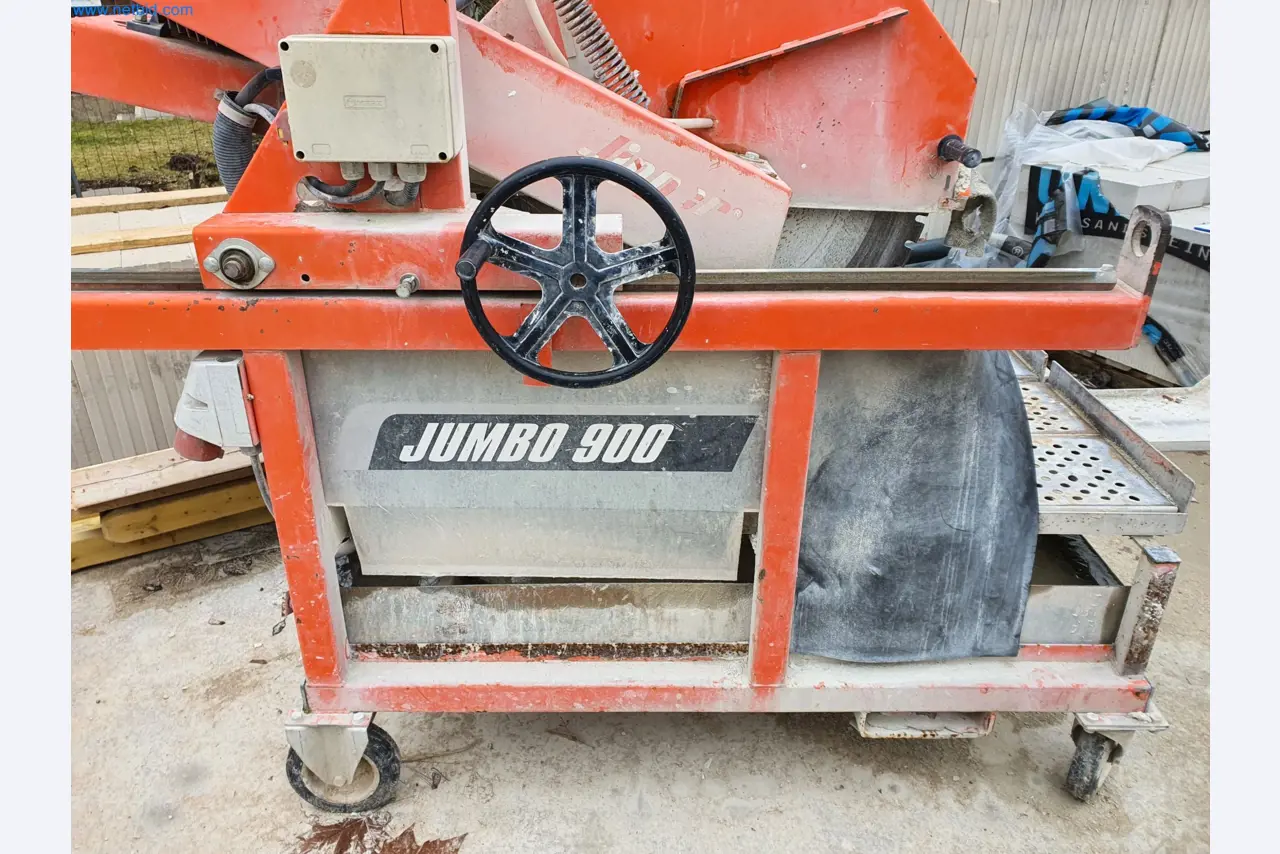 Baumaschinen, Fahrzeuge, Schalungsmaterial und Zubehör aus dem Bereich Hochbau-4