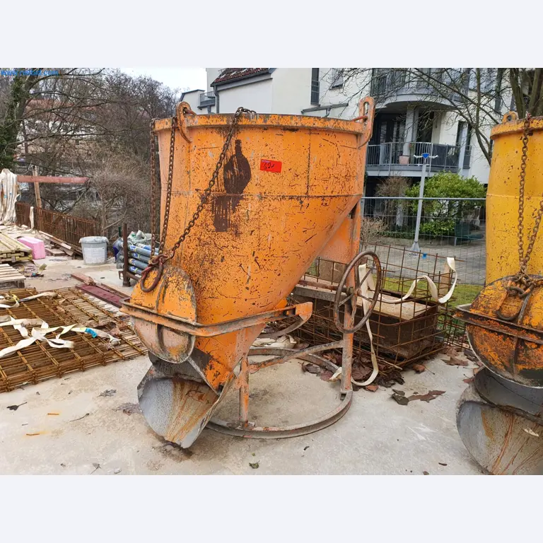 Baumaschinen, Fahrzeuge, Schalungsmaterial und Zubehör aus dem Bereich Hochbau-1