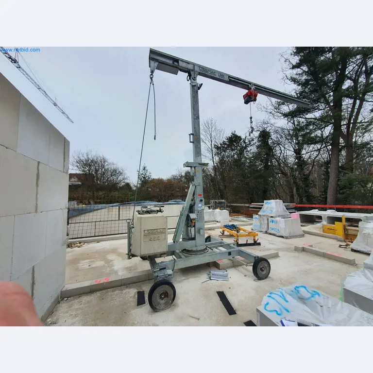 Stavební stroje, vozidla, bednicí materiál a příslušenství z oblasti stavebnictví-1