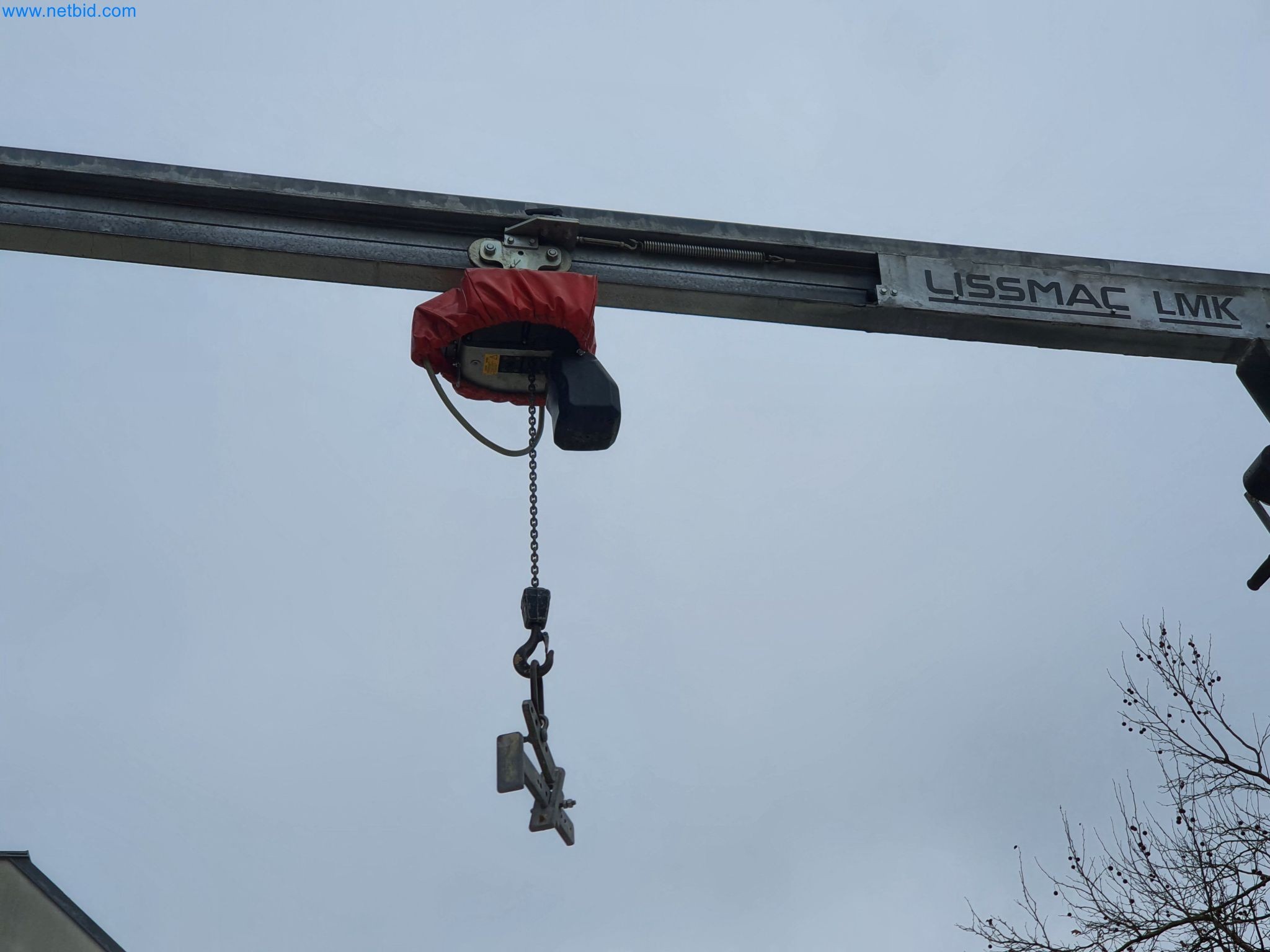 Baumaschinen, Fahrzeuge, Schalungsmaterial und Zubehör aus dem Bereich Hochbau-9