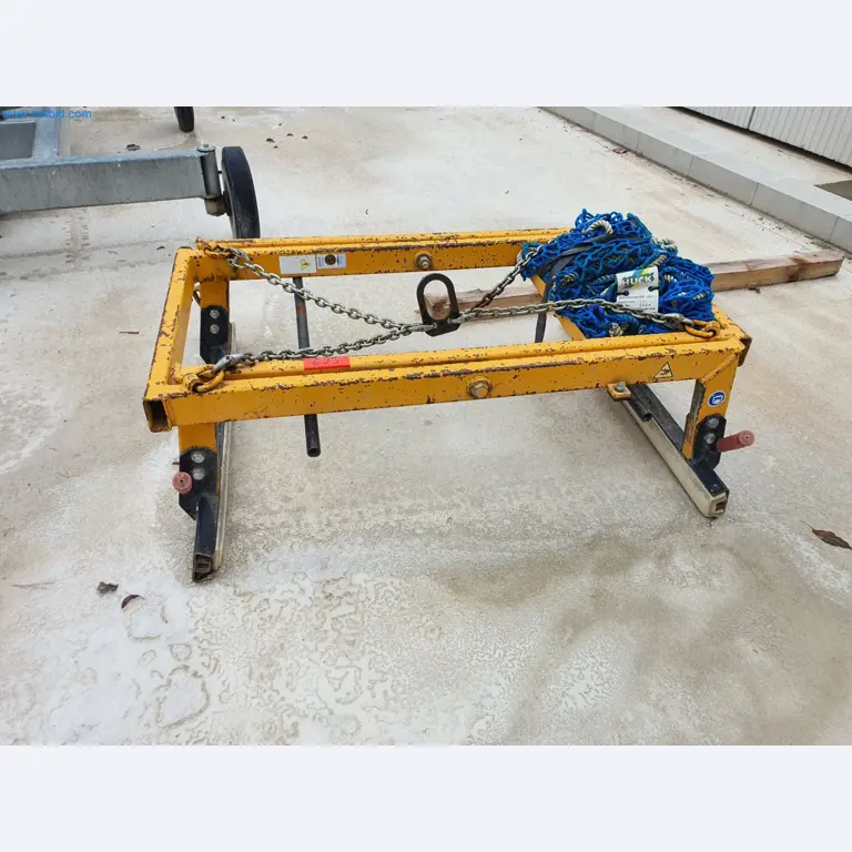 Stavební stroje, vozidla, bednicí materiál a příslušenství z oblasti stavebnictví-1