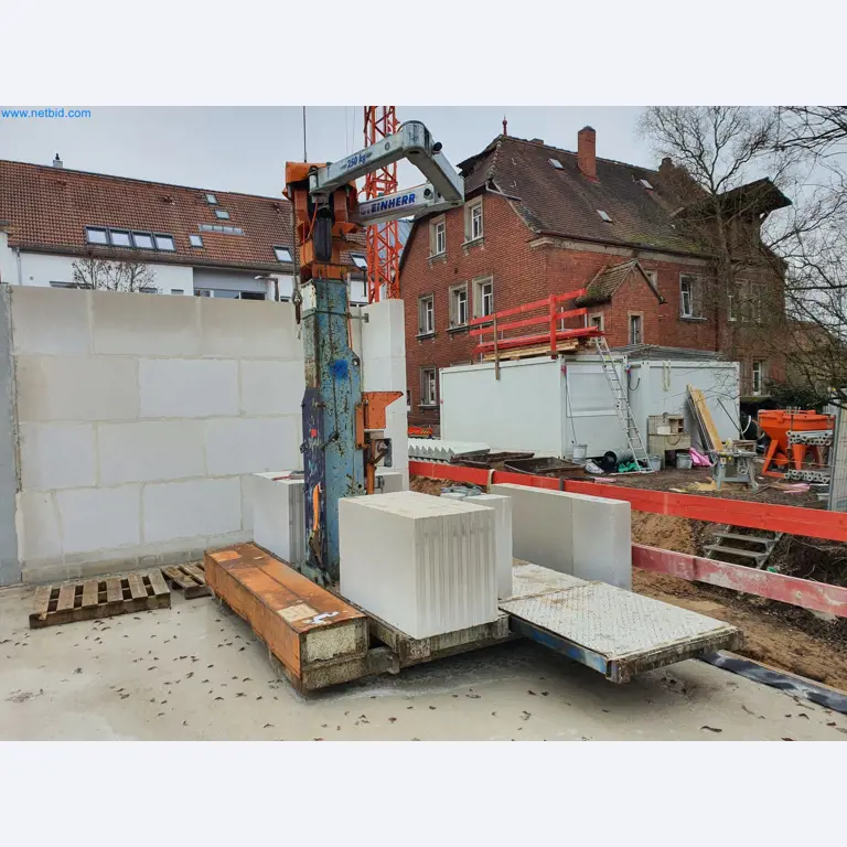 Stavební stroje, vozidla, bednicí materiál a příslušenství z oblasti stavebnictví-1