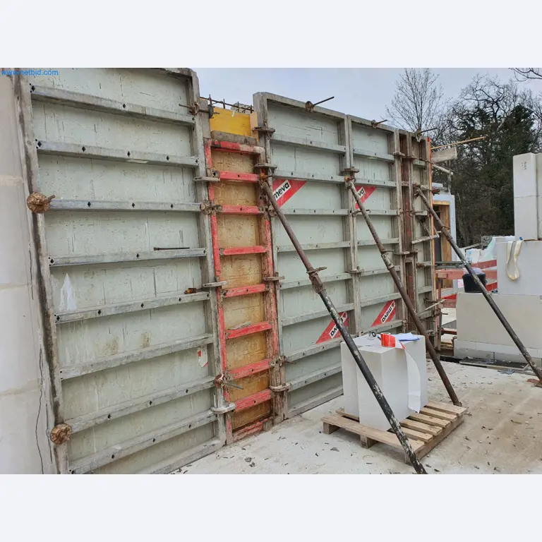 Baumaschinen, Fahrzeuge, Schalungsmaterial und Zubehör aus dem Bereich Hochbau-7