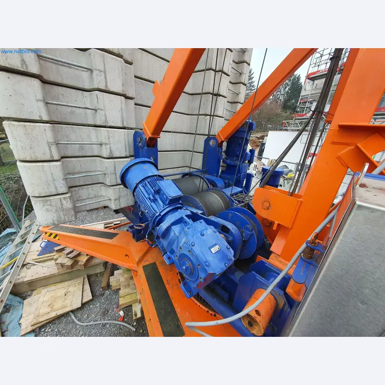 Maszyny budowlane, pojazdy, materiały szalunkowe i akcesoria z sektora budowlanego-14