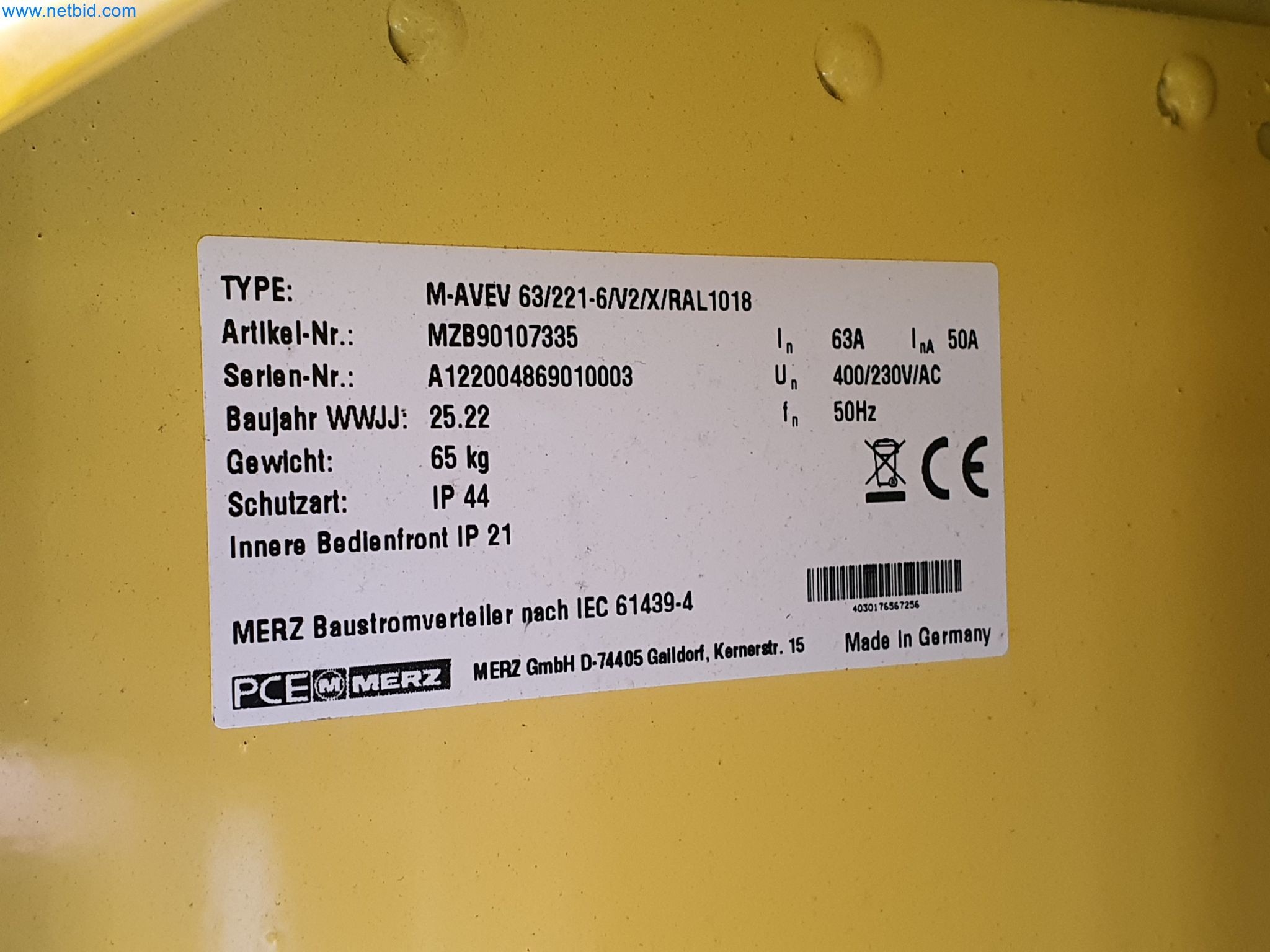 Maszyny budowlane, pojazdy, materiały szalunkowe i akcesoria z sektora budowlanego-3