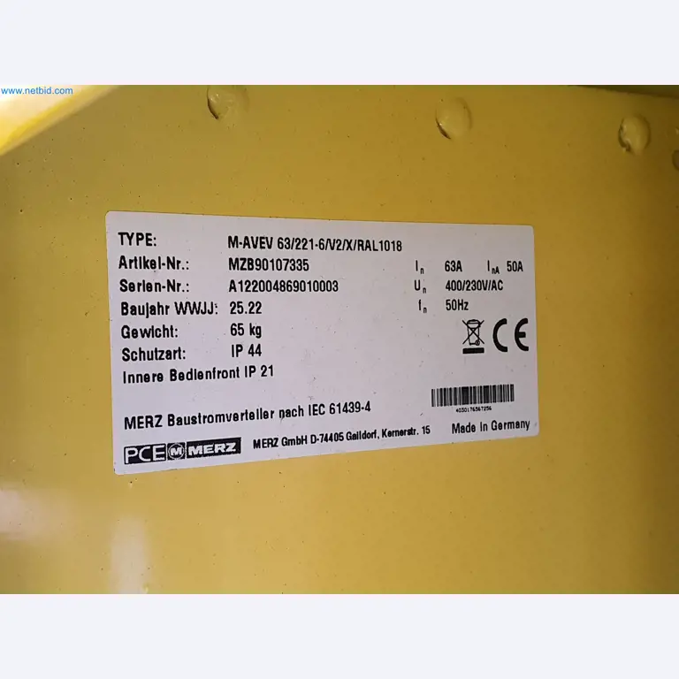 Maszyny budowlane, pojazdy, materiały szalunkowe i akcesoria z sektora budowlanego-3