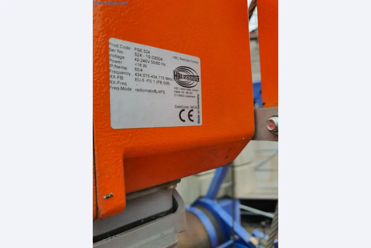 Maszyny budowlane, pojazdy, materiały szalunkowe i akcesoria z sektora budowlanego-10