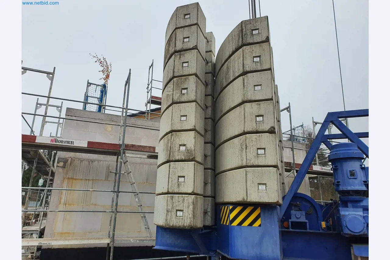 Maszyny budowlane, pojazdy, materiały szalunkowe i akcesoria z sektora budowlanego-11