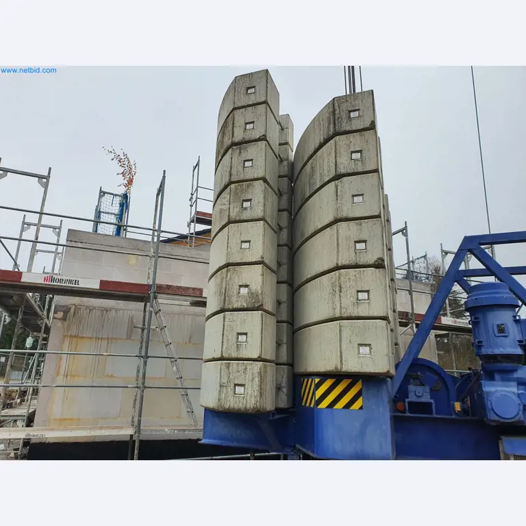 Maszyny budowlane, pojazdy, materiały szalunkowe i akcesoria z sektora budowlanego-11