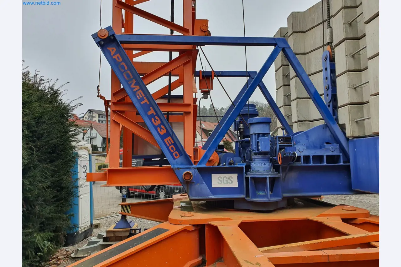 Maszyny budowlane, pojazdy, materiały szalunkowe i akcesoria z sektora budowlanego-19