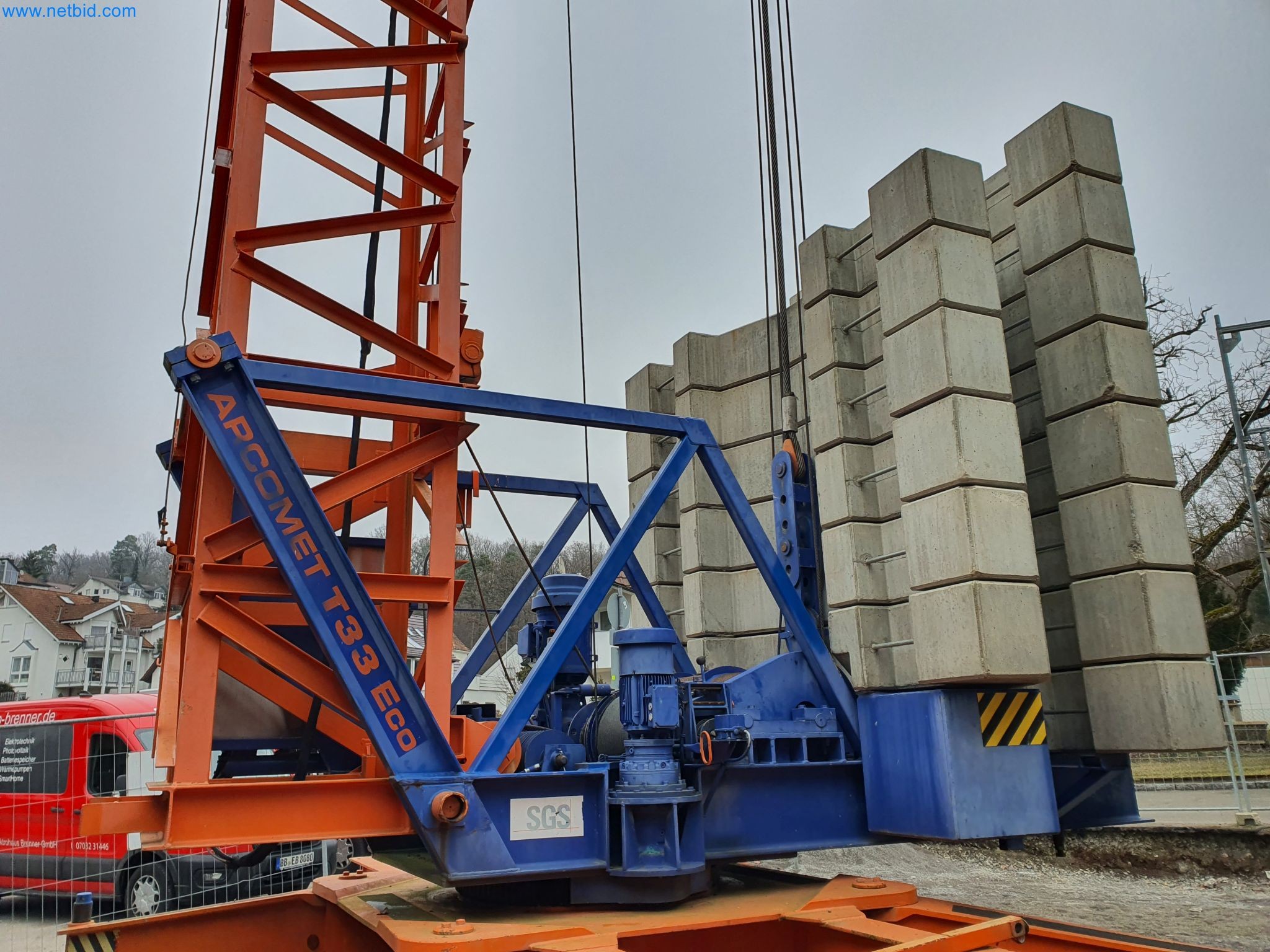 Maszyny budowlane, pojazdy, materiały szalunkowe i akcesoria z sektora budowlanego-20