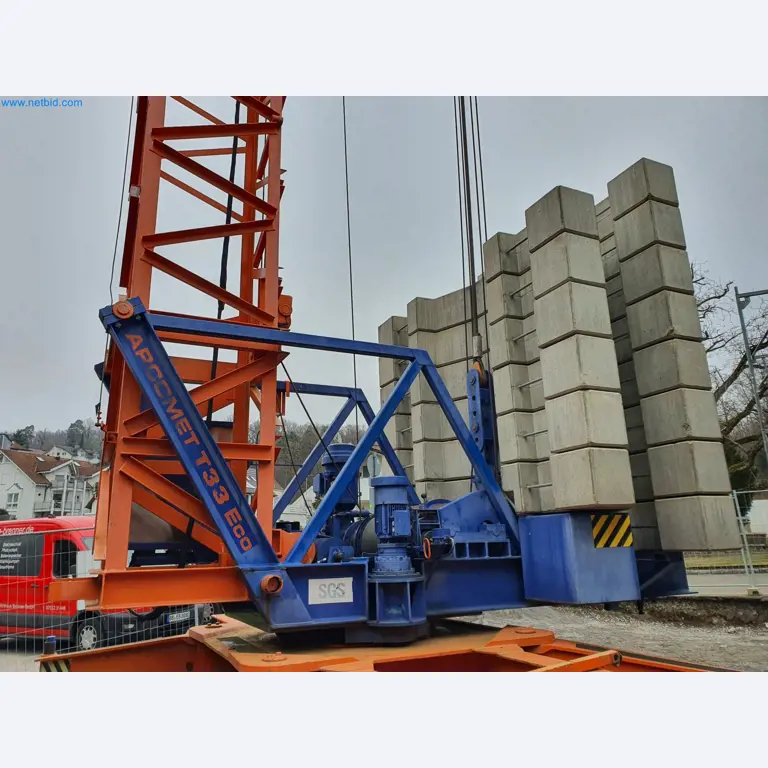 Maszyny budowlane, pojazdy, materiały szalunkowe i akcesoria z sektora budowlanego-20