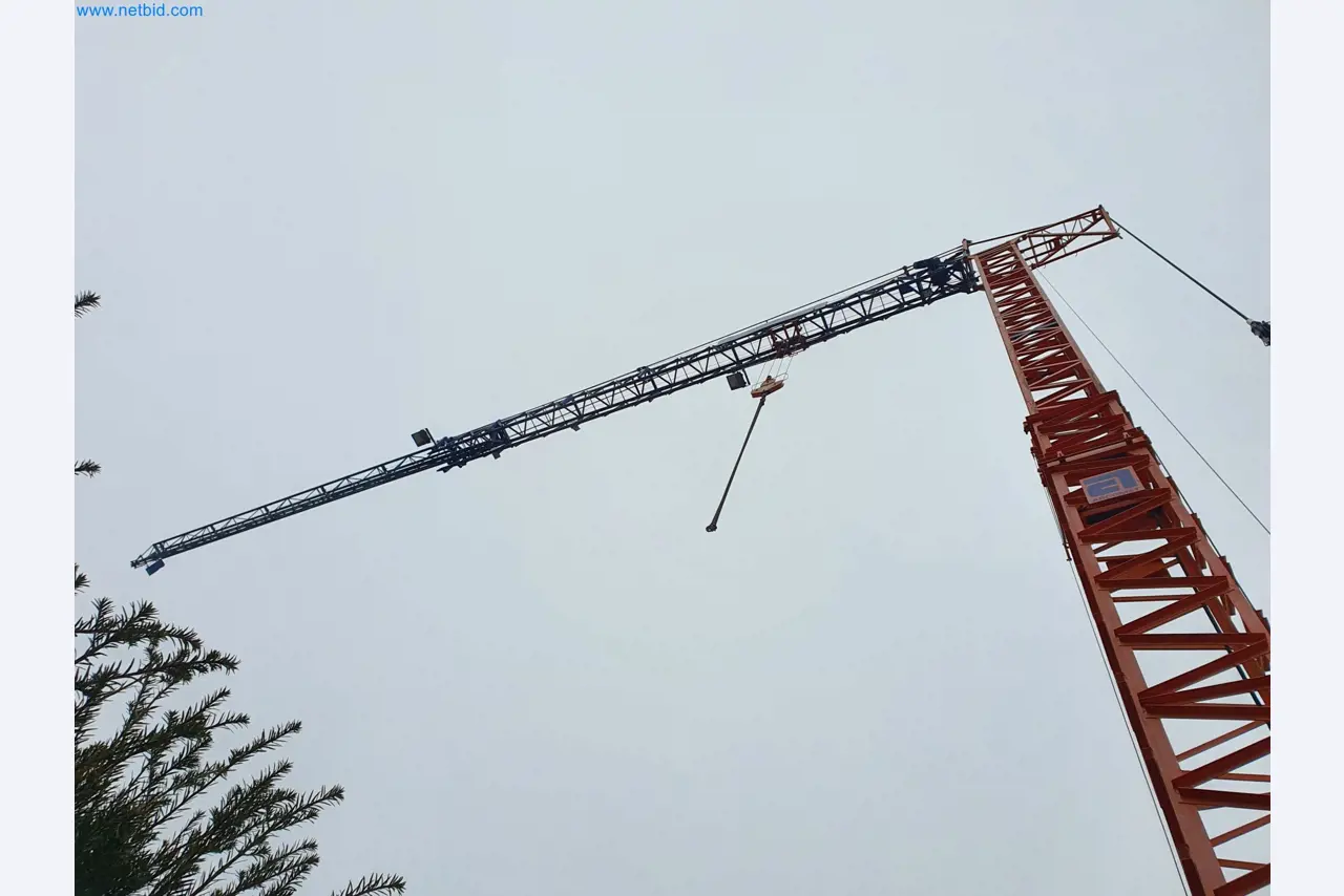 Maszyny budowlane, pojazdy, materiały szalunkowe i akcesoria z sektora budowlanego-22