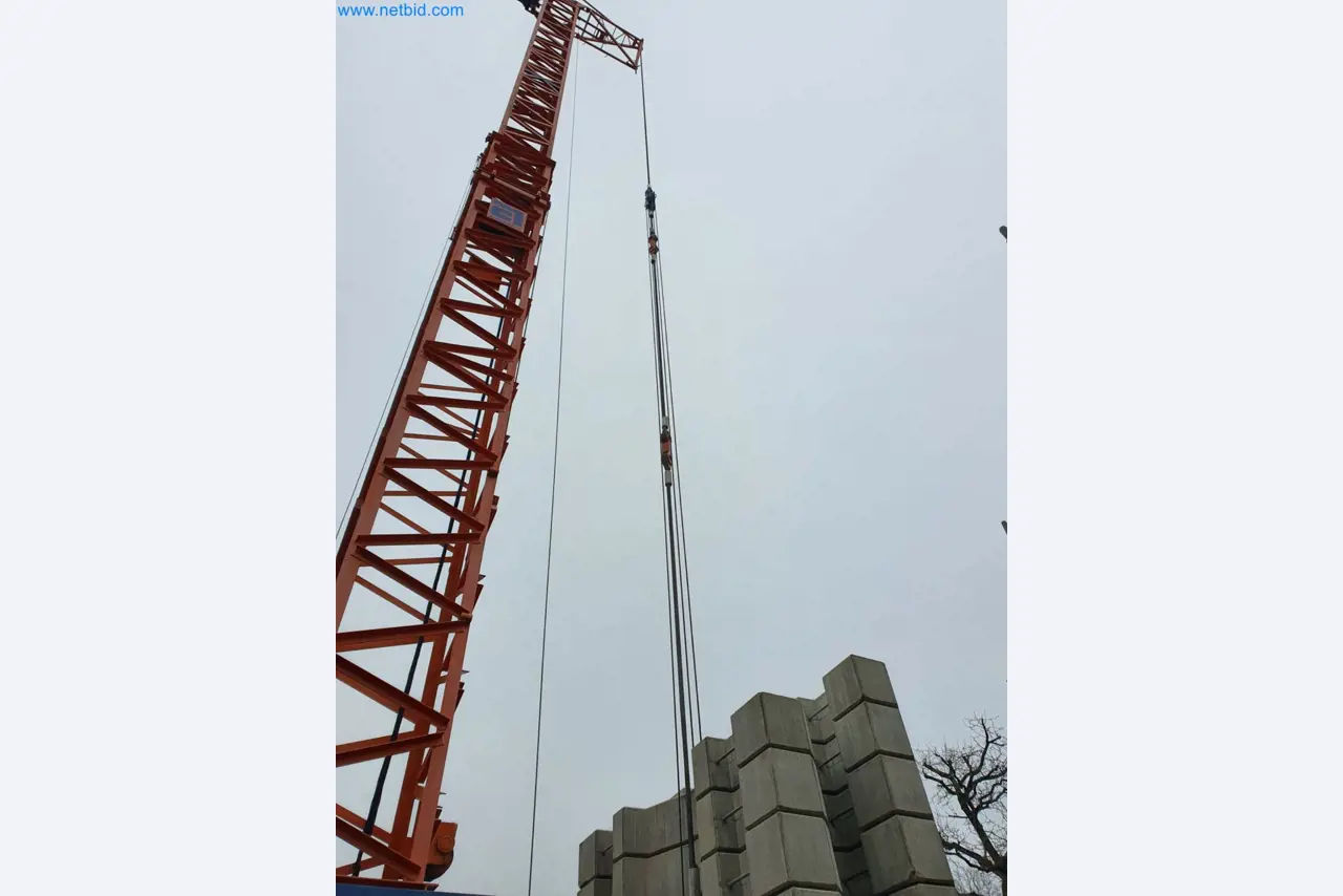 Maszyny budowlane, pojazdy, materiały szalunkowe i akcesoria z sektora budowlanego-23