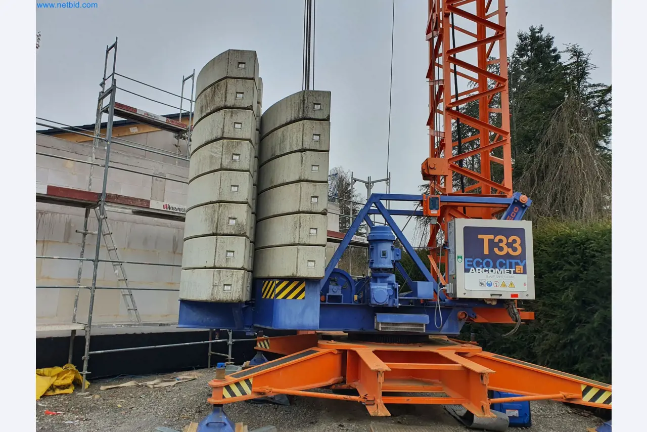 Maszyny budowlane, pojazdy, materiały szalunkowe i akcesoria z sektora budowlanego-2