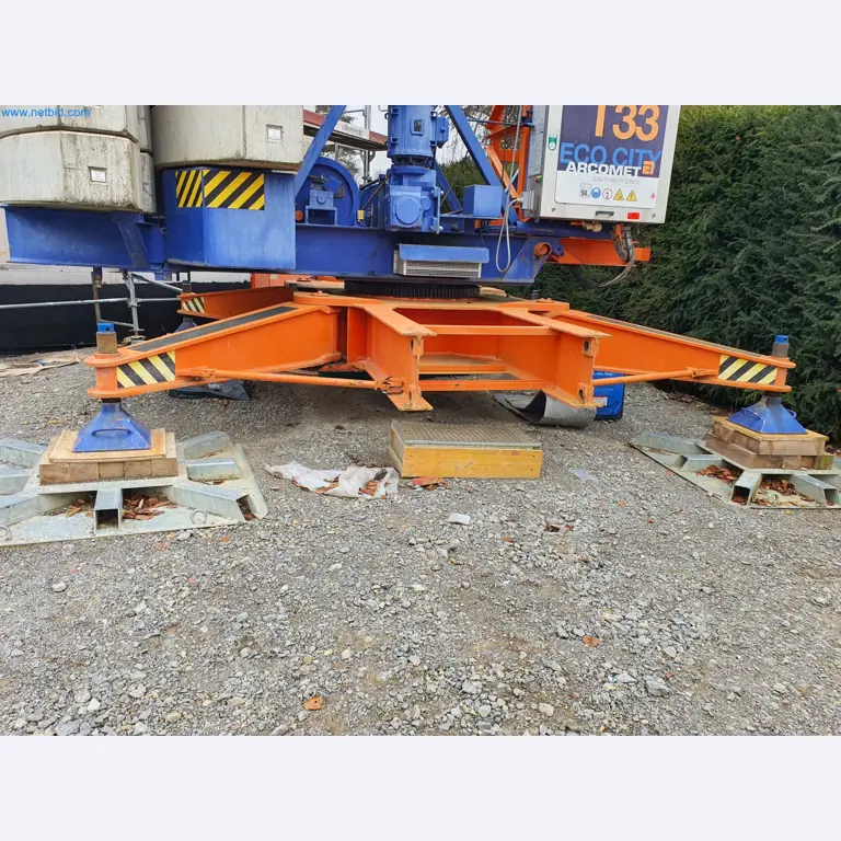 Maszyny budowlane, pojazdy, materiały szalunkowe i akcesoria z sektora budowlanego-3