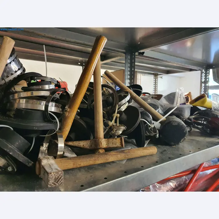 Maszyny budowlane, pojazdy, materiały szalunkowe i akcesoria z sektora budowlanego-14