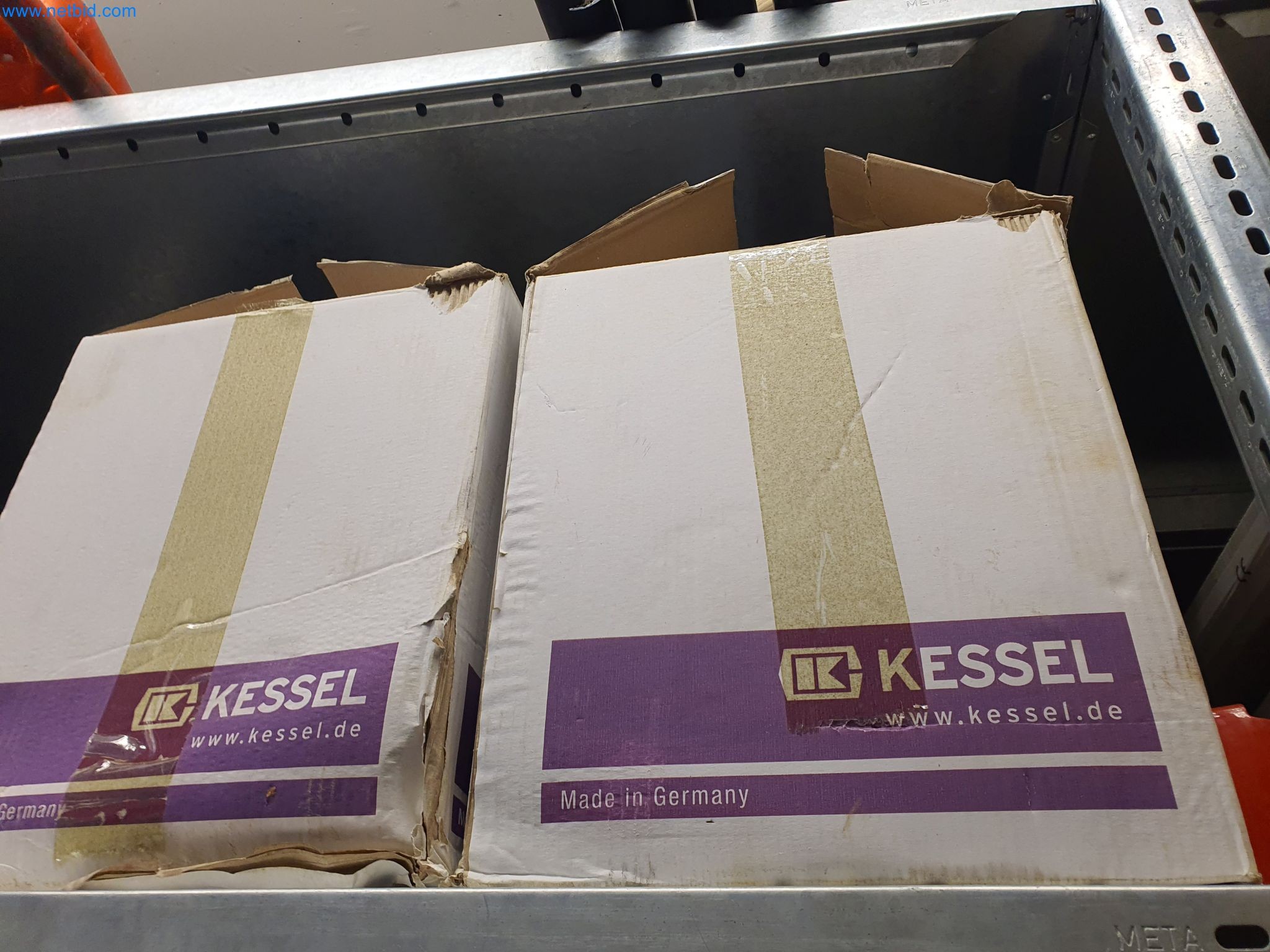 Maszyny budowlane, pojazdy, materiały szalunkowe i akcesoria z sektora budowlanego-6