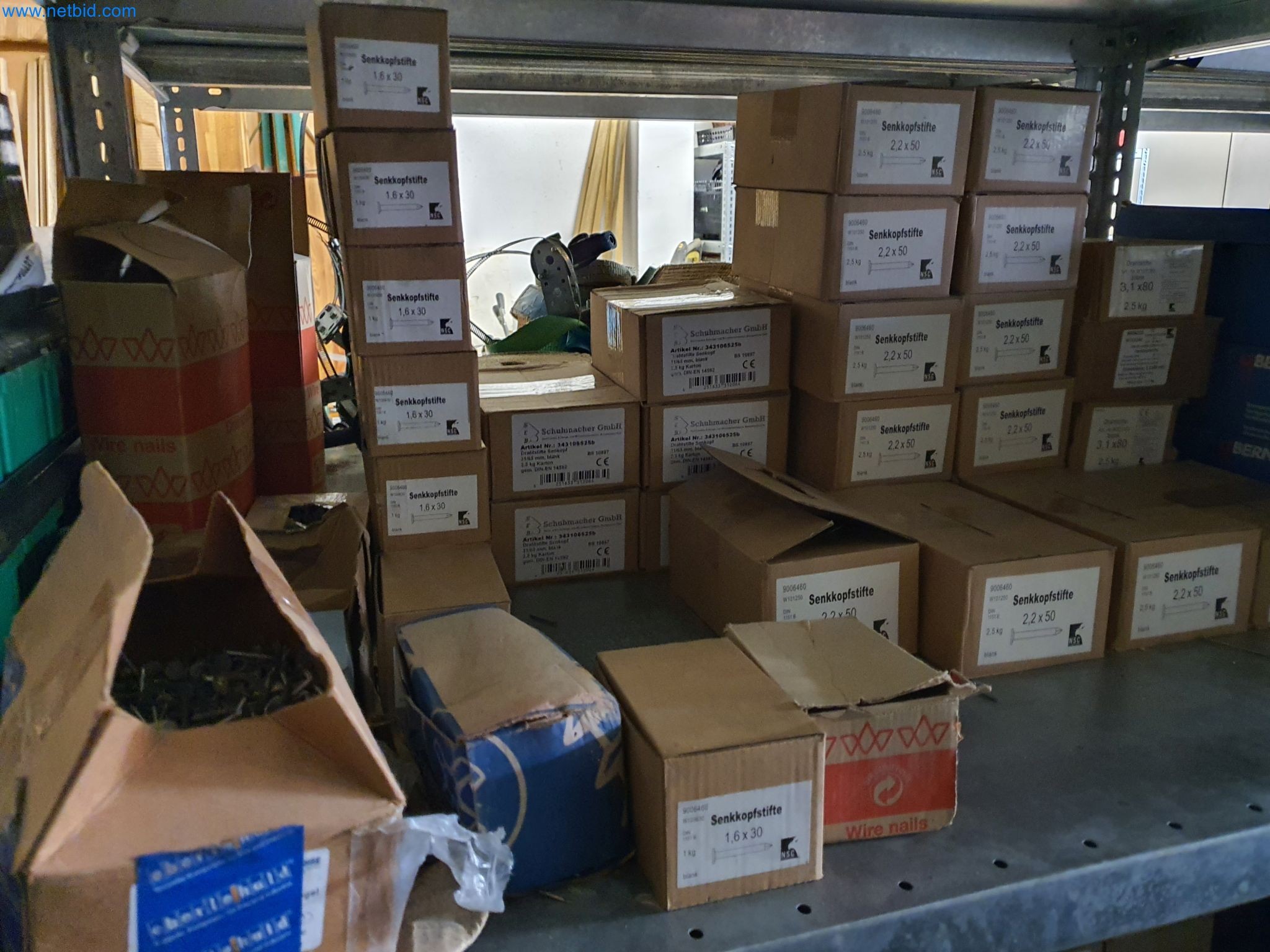 Maszyny budowlane, pojazdy, materiały szalunkowe i akcesoria z sektora budowlanego-7