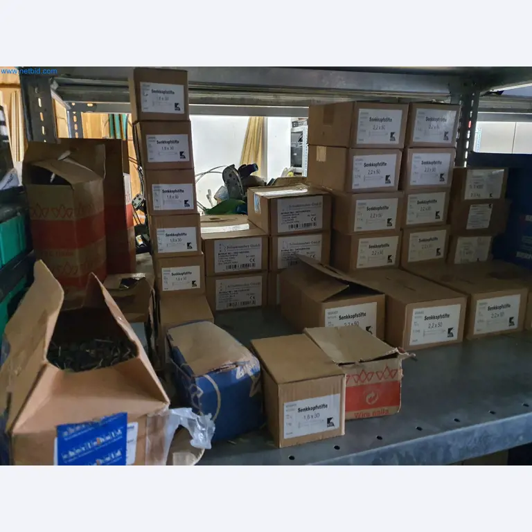 Maszyny budowlane, pojazdy, materiały szalunkowe i akcesoria z sektora budowlanego-7