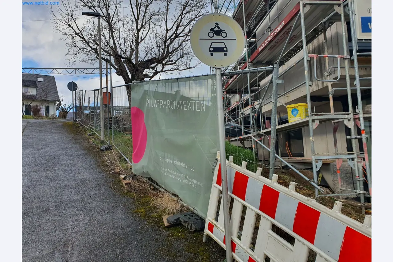 Stavební stroje, vozidla, bednicí materiál a příslušenství z oblasti stavebnictví-3