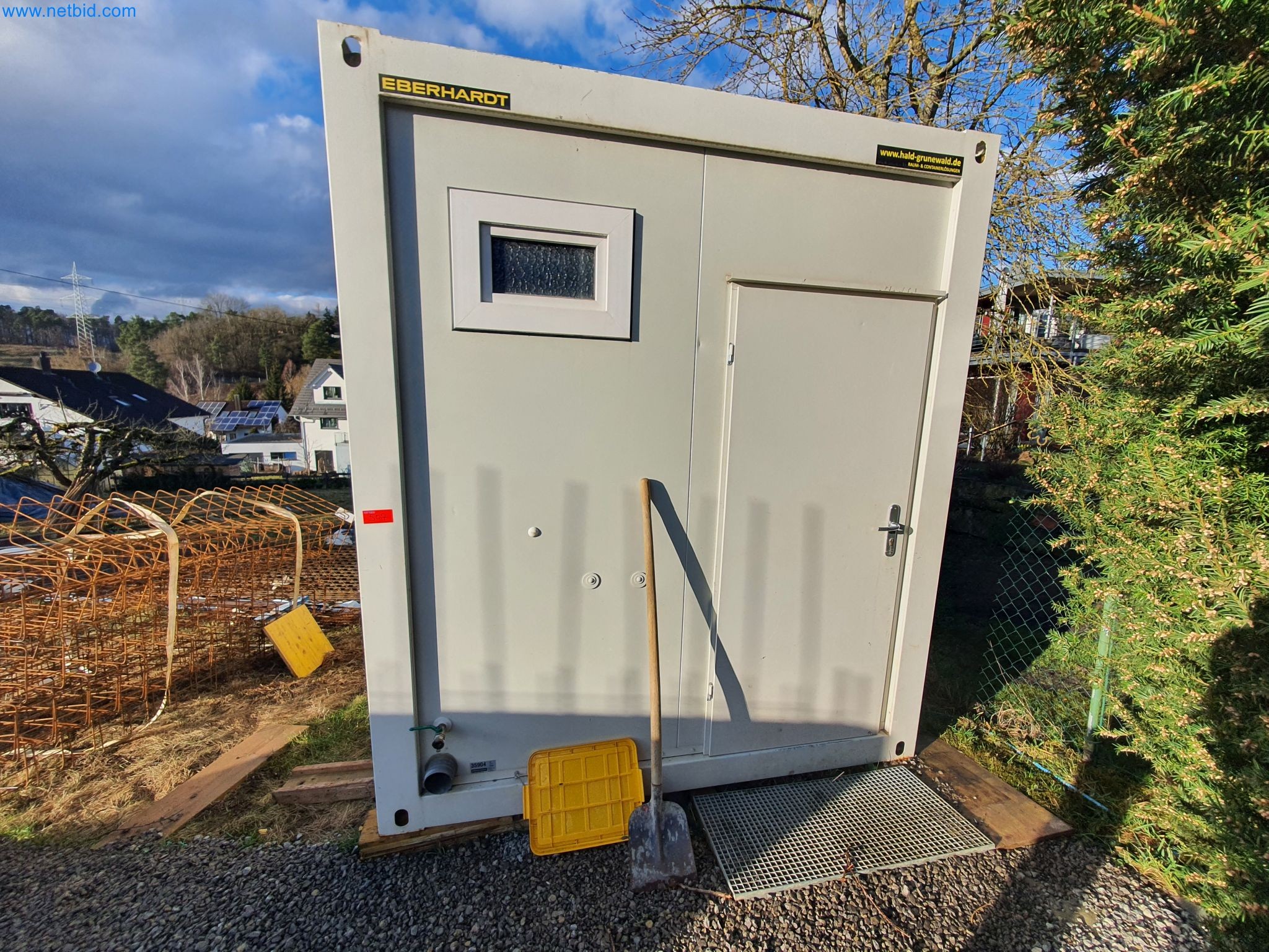 Baumaschinen, Fahrzeuge, Schalungsmaterial und Zubehör aus dem Bereich Hochbau-3