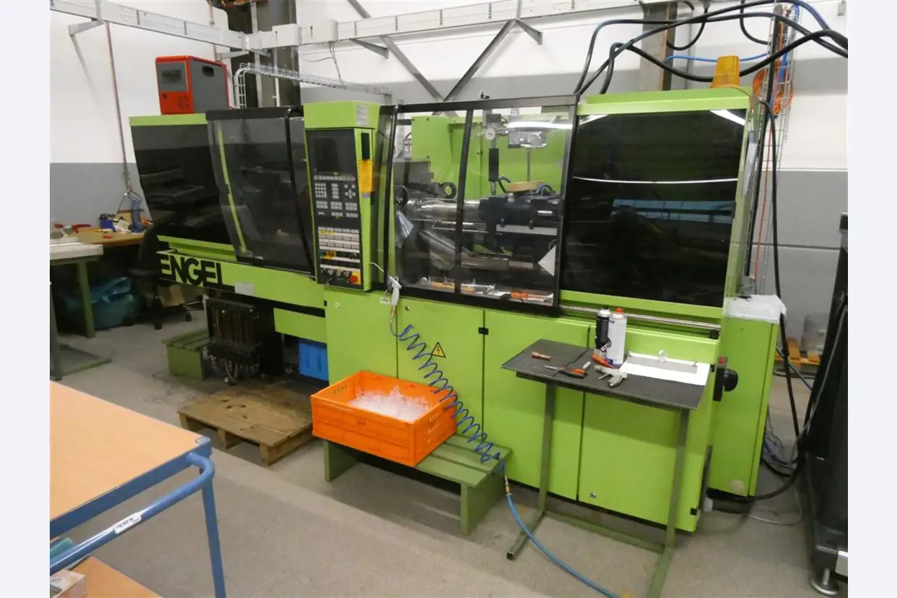 Machines from the mechanical engineering sector-16