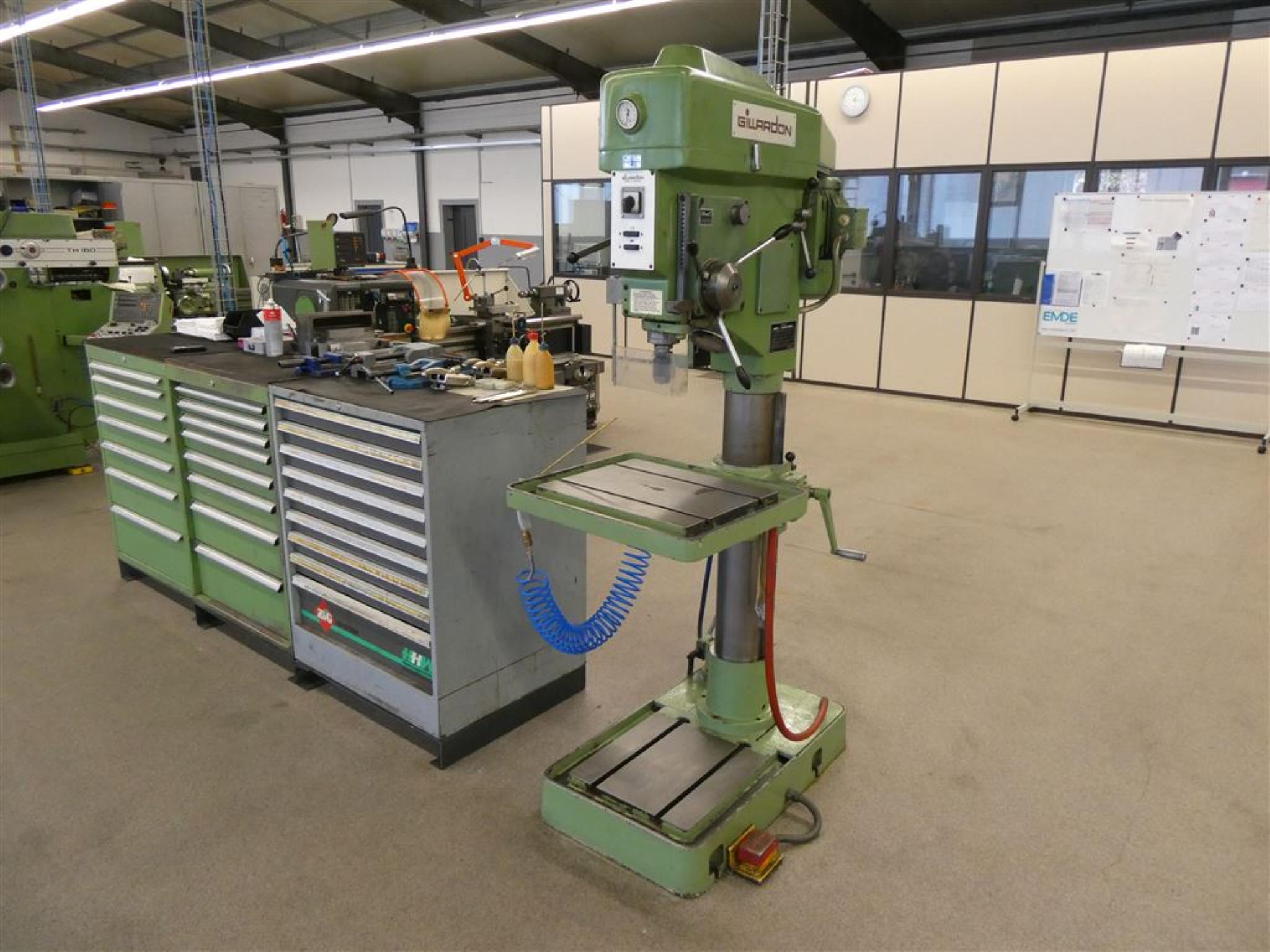 Machines from the mechanical engineering sector-22