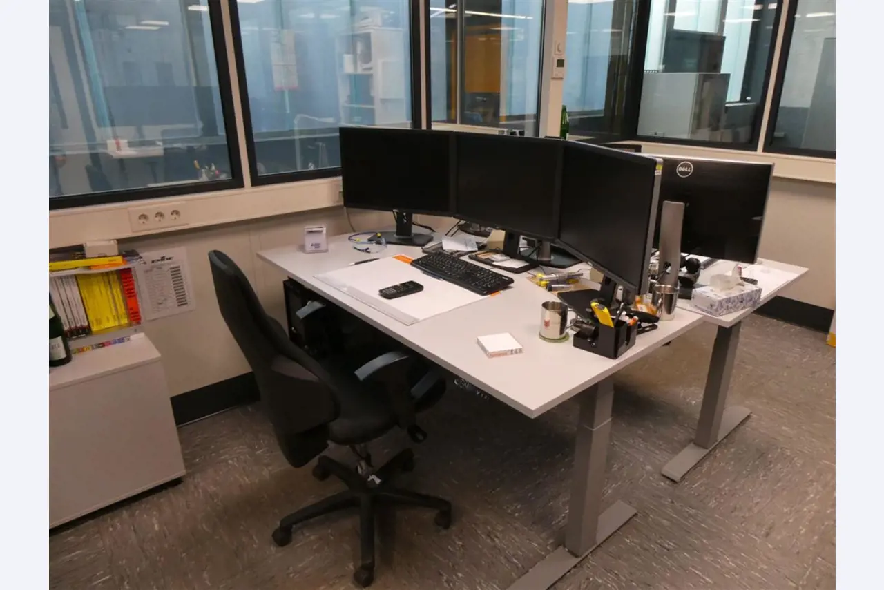 Machines from the mechanical engineering sector-26