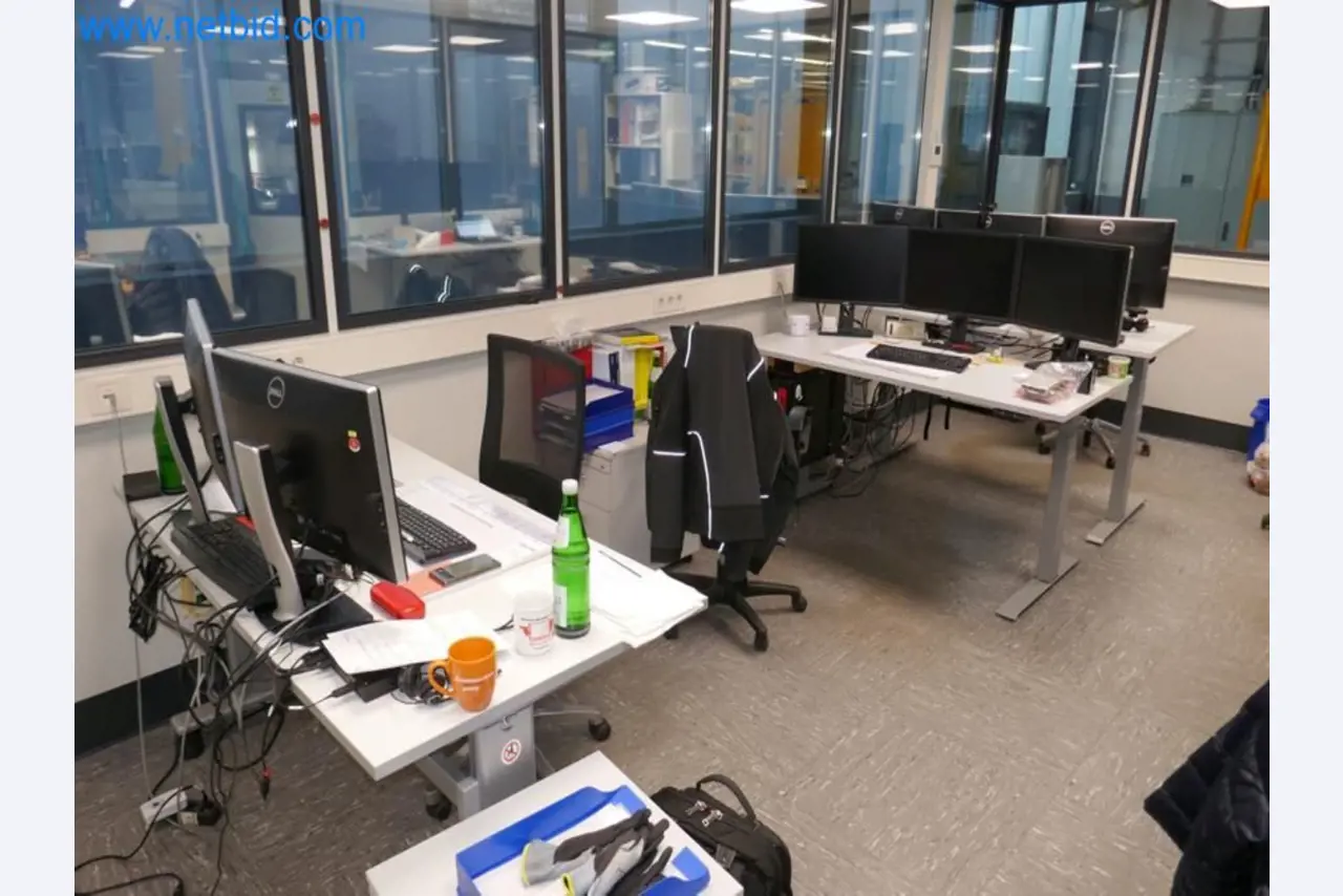 Machines du secteur de la construction mécanique-1