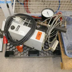 Vacuum pump Leybold SV 40