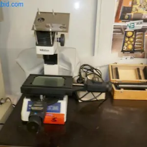 Microscopio Mitutoyo Toolmaker Microscope