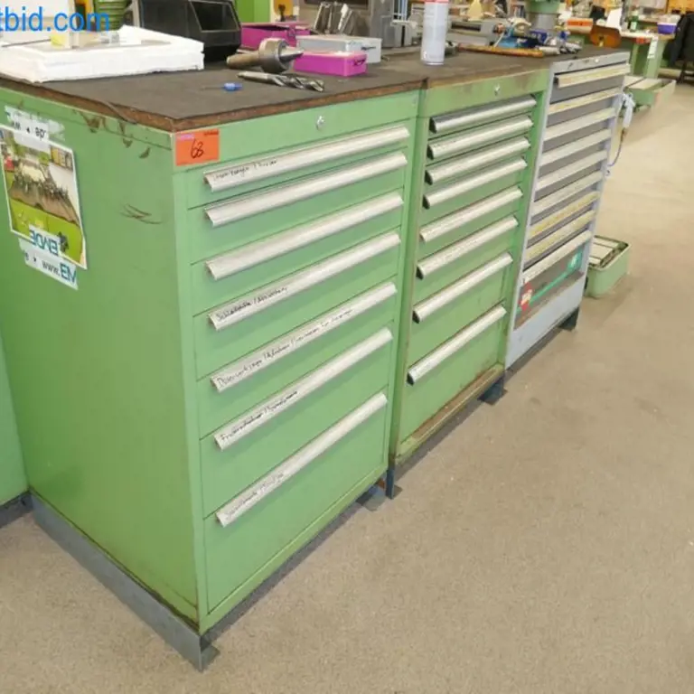 2 Telescopic drawer cabinets