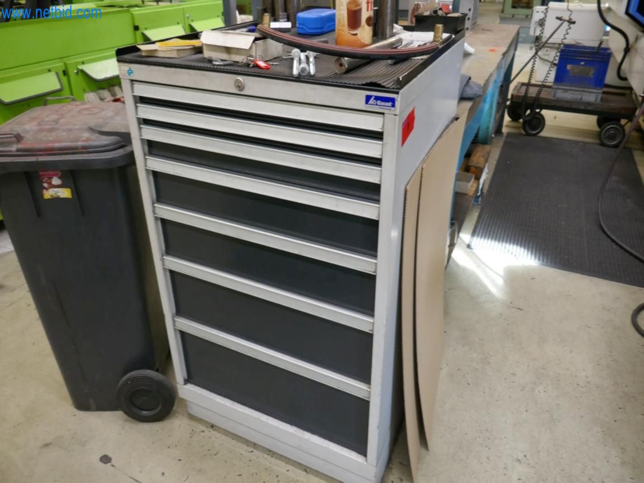 Machines from the mold making sector-10