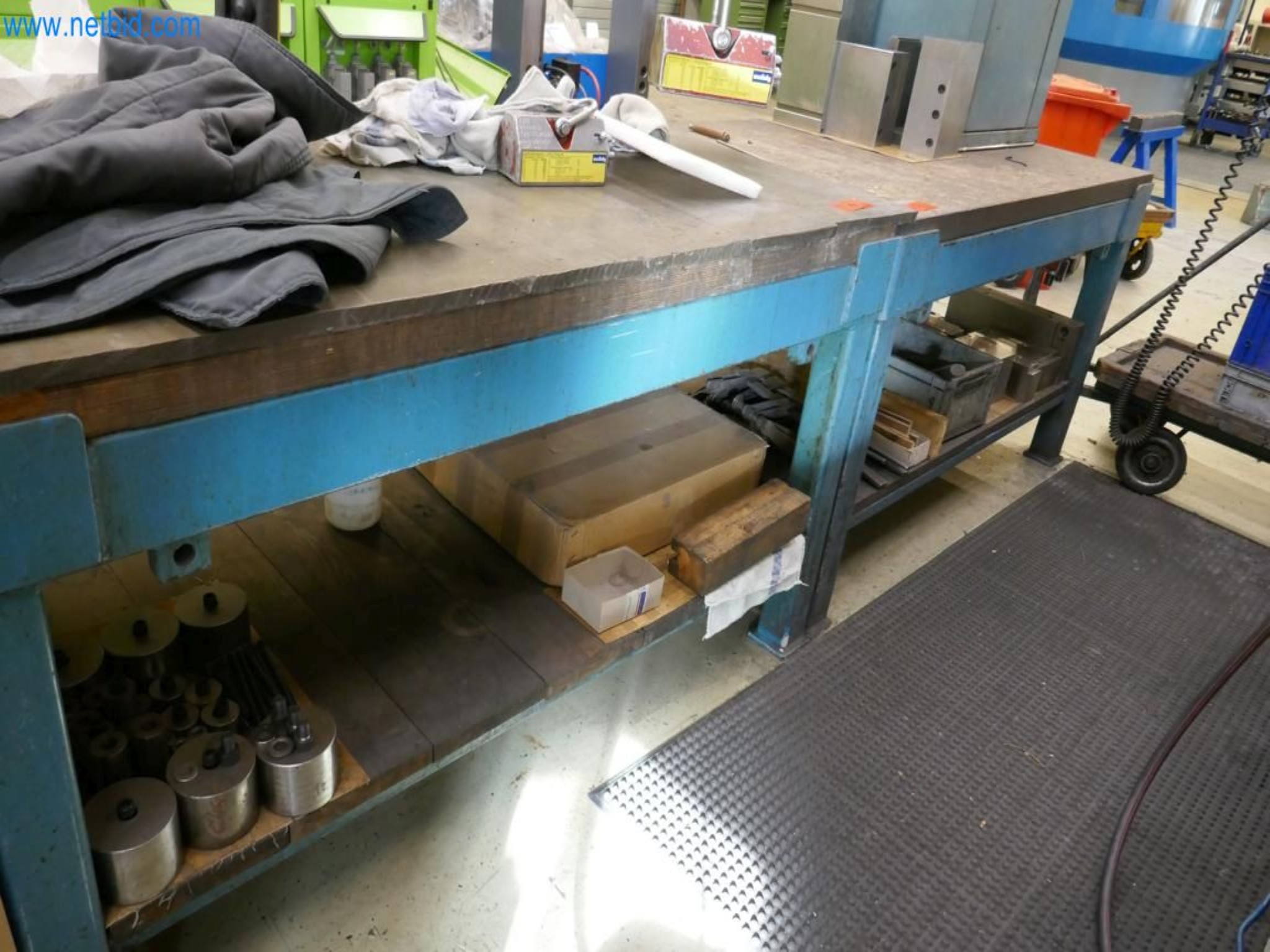 Machines from the mold making sector-11