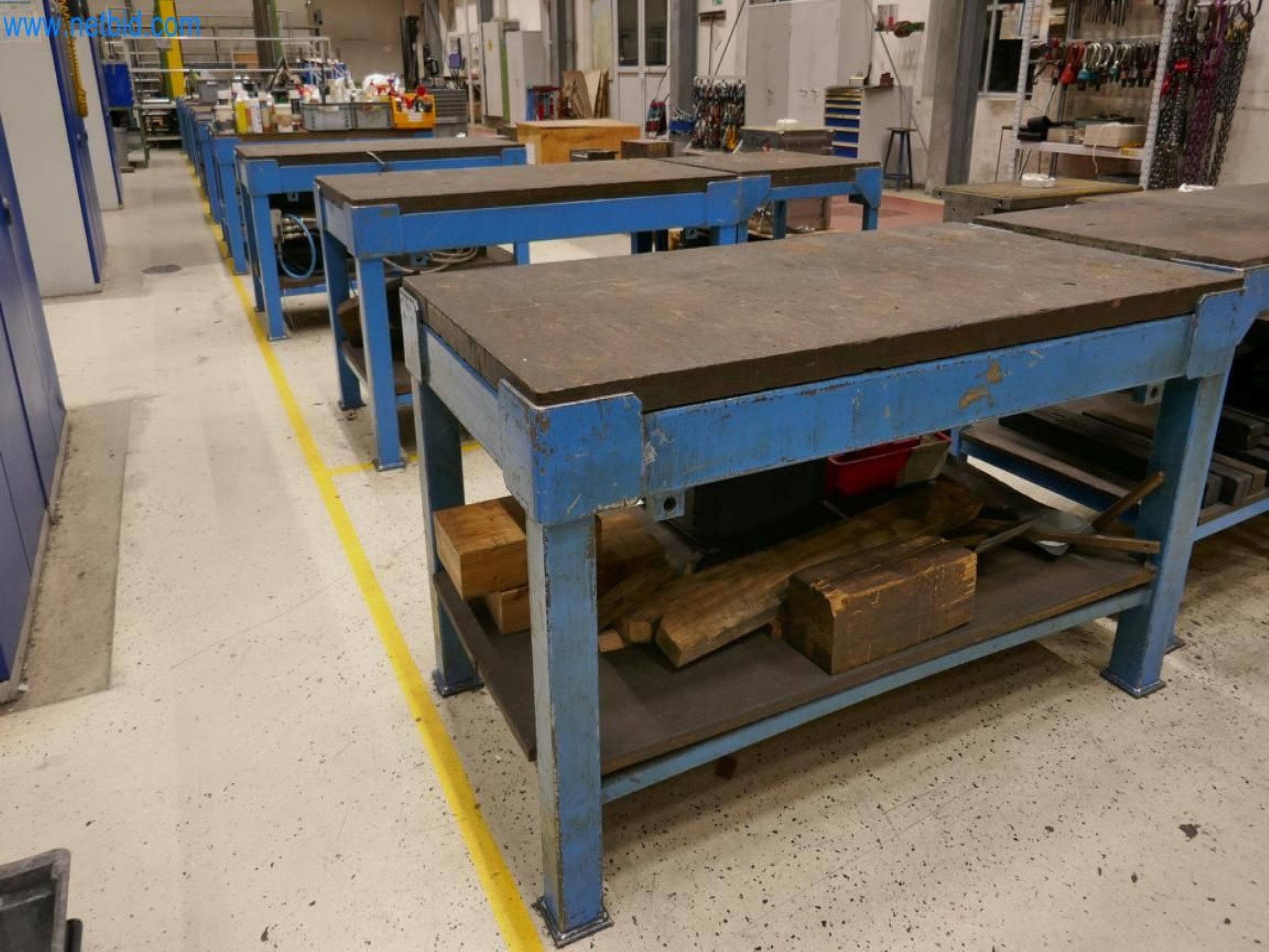 Stroje pro výrobu forem-1